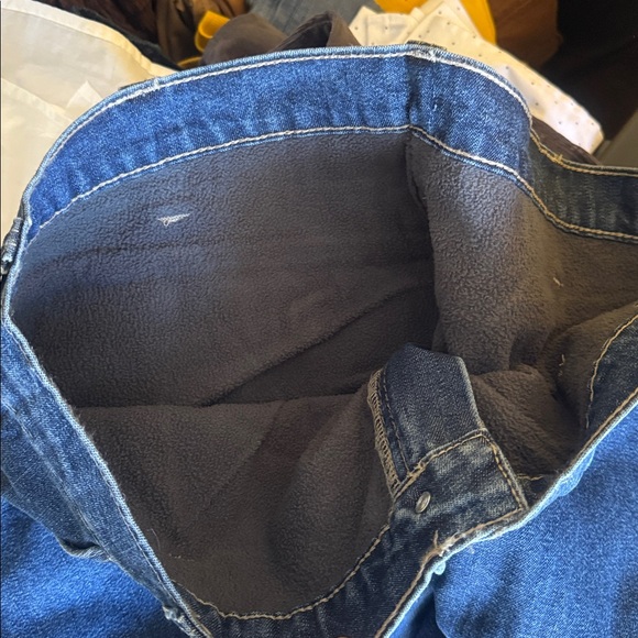 NWT Wrangler Men's and Big Men's Relaxed Fit Fleece Lined Cargo Jean size: 40x32 - Picture 13 of 13